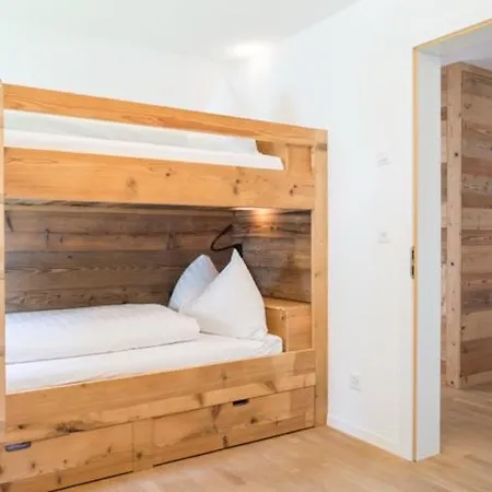 Edelweiss Mira Neiv Apartment