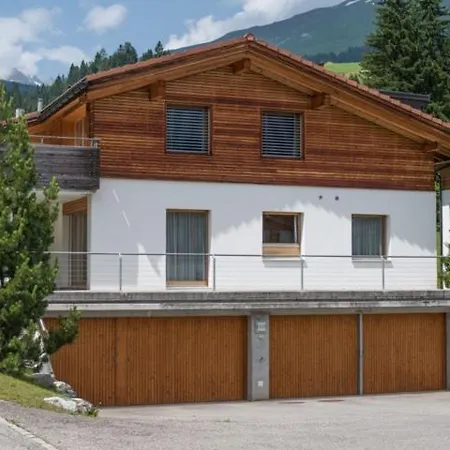 Appartement Edelweiss Mira Neiv