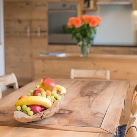 公寓 Edelweiss Mira Neiv *